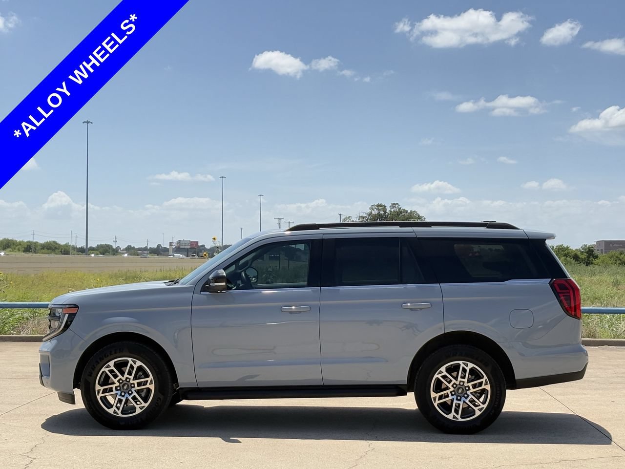 Certified 2026 Ford Expedition Active RWD image 3