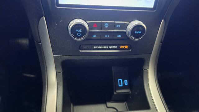 Certified 2024 Ford Edge SEL w/ Convenience Package AWD/4WD image 17