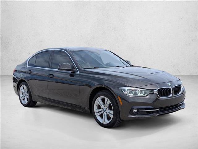 Used 2017 BMW 330i xDrive Sedan AWD/4WD image 3