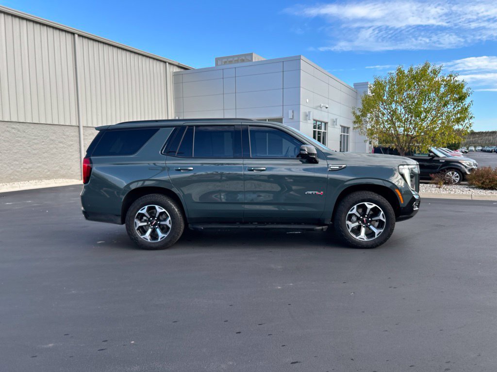Used 2026 GMC Yukon AT4 w/ Premium Trailering Package AWD/4WD image 5