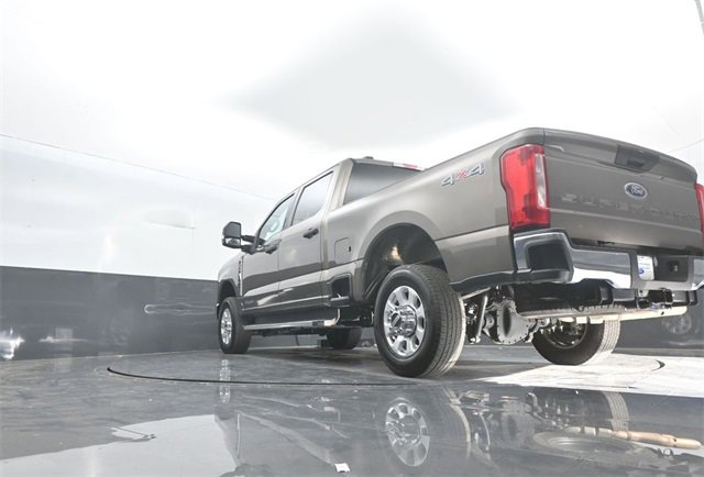 Certified 2023 Ford F350 XLT image 30