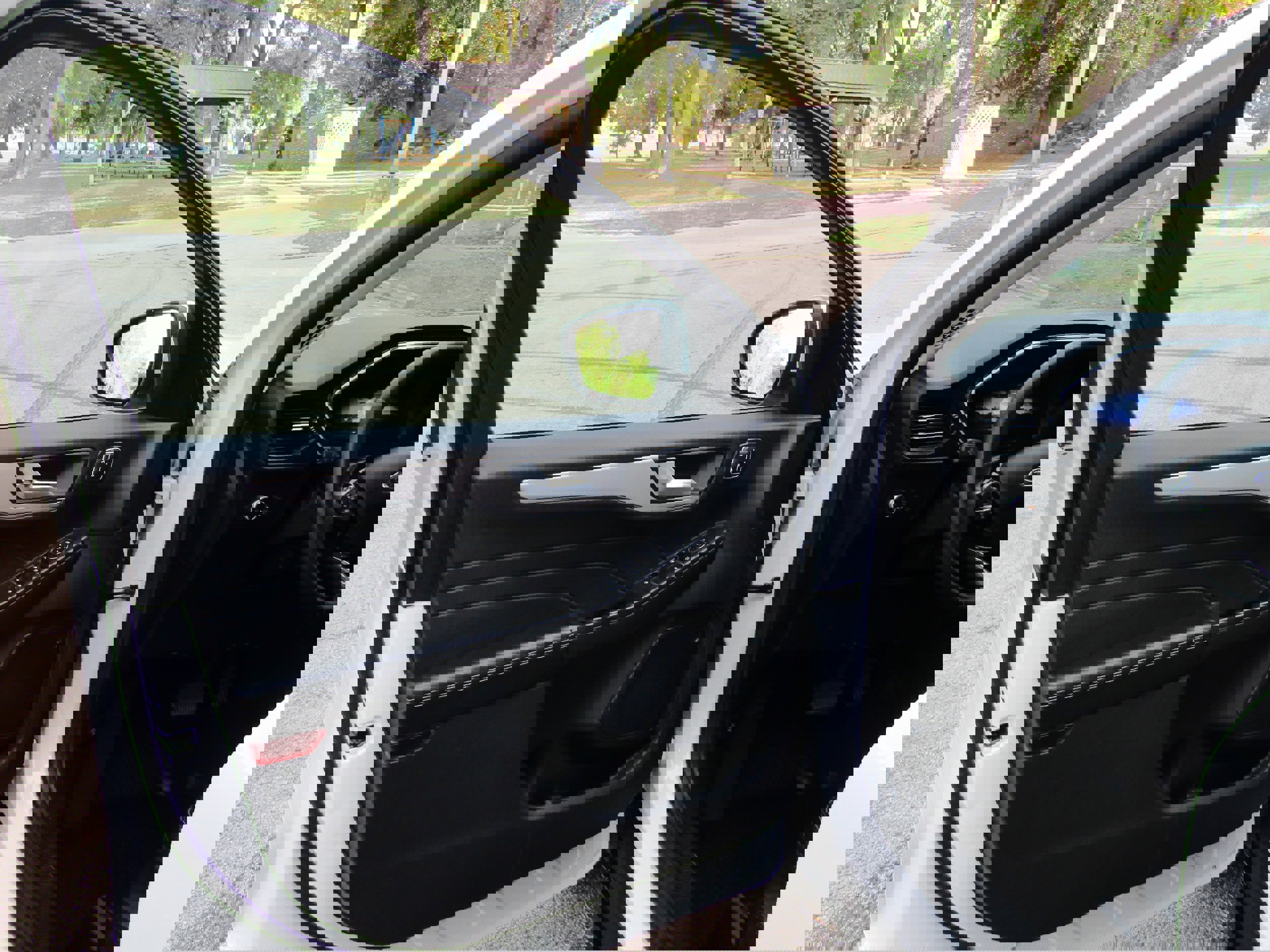 Certified 2022 Ford Escape SEL w/ Technology Package image 11