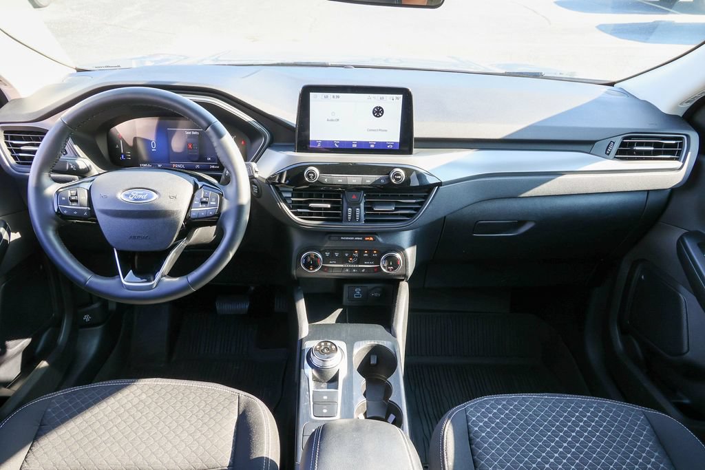 Certified 2023 Ford Escape Active w/ Cold Weather Package FWD image 6