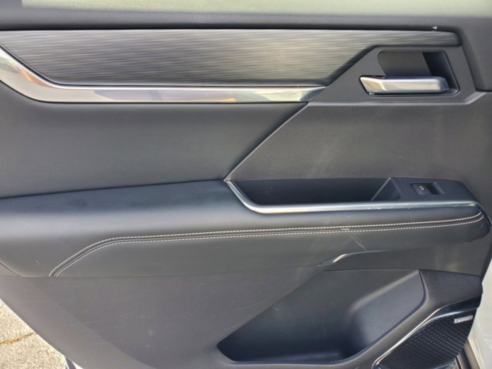 Used 2025 GMC Acadia Elevation w/ Elevation Premium Package image 32