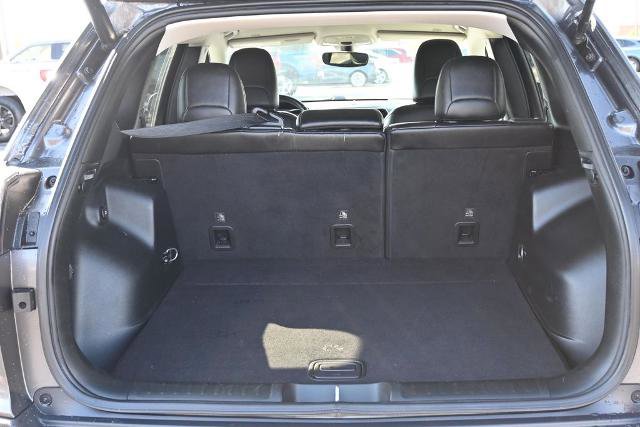 Used 2019 Jeep Cherokee Latitude Plus w/ Comfort/Convenience Group AWD/4WD image 12