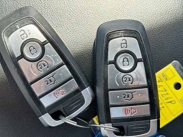 Certified 2022 Ford Explorer XLT w/ Equipment Group 202A AWD/4WD image 19