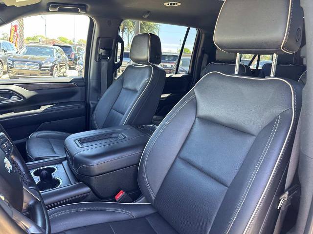 Used 2023 Chevrolet Suburban Premier image 19