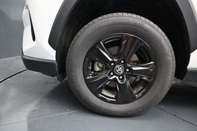 Used 2024 Toyota RAV4 XLE w/ Weather Package AWD/4WD image 18