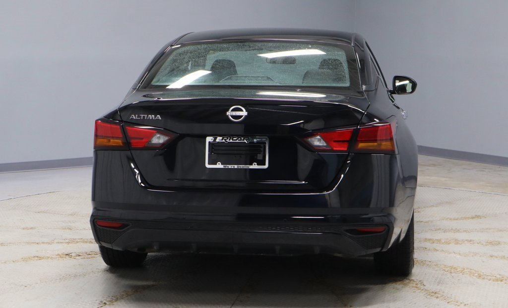 Used 2024 Nissan Altima 2.5 S image 9