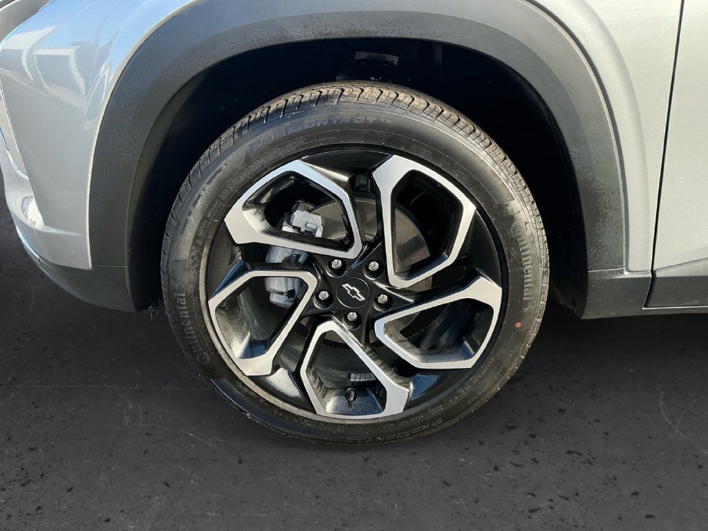 Used 2024 Chevrolet Trax RS w/ Driver Confidence Package FWD image 13