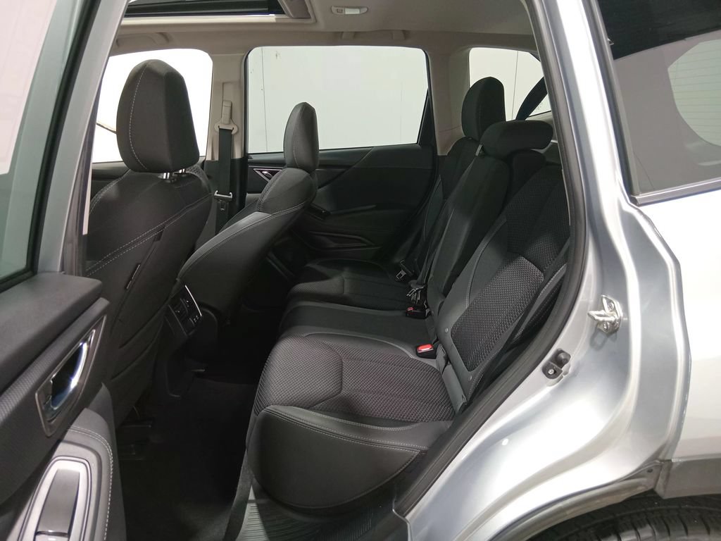Used 2022 Subaru Forester Premium AWD/4WD image 13