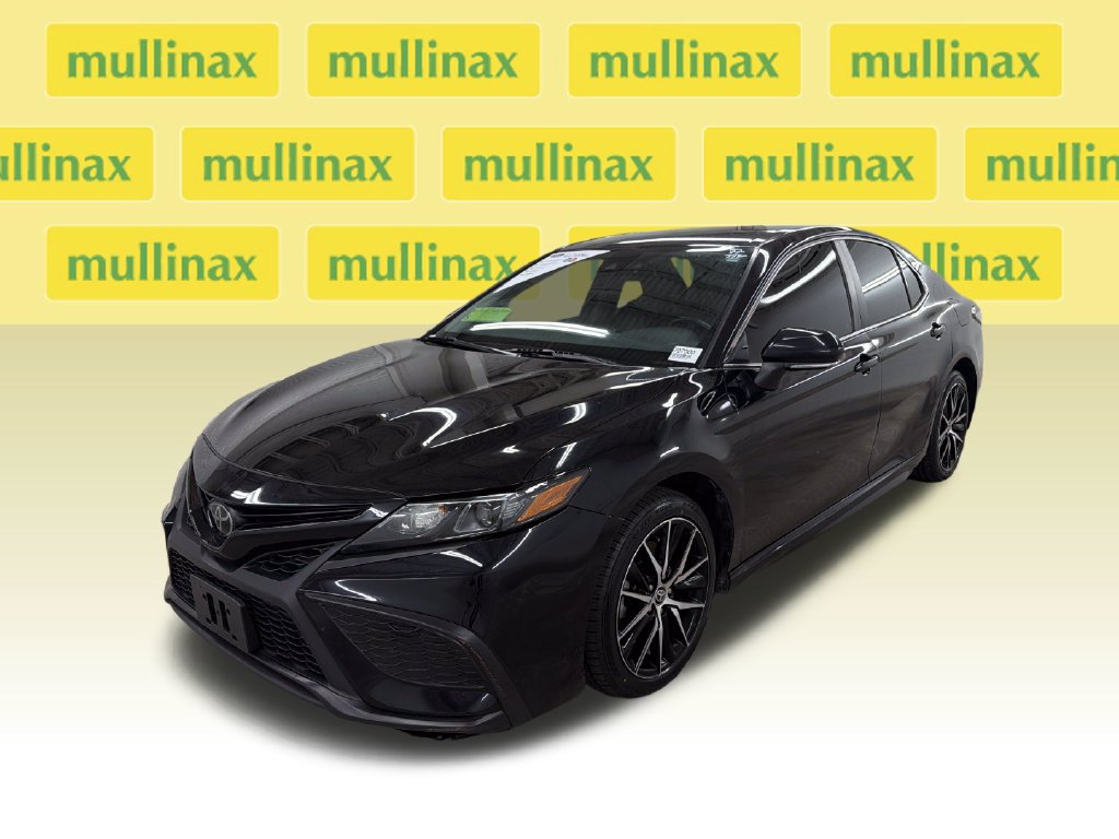 Used 2022 Toyota Camry SE FWD image 14