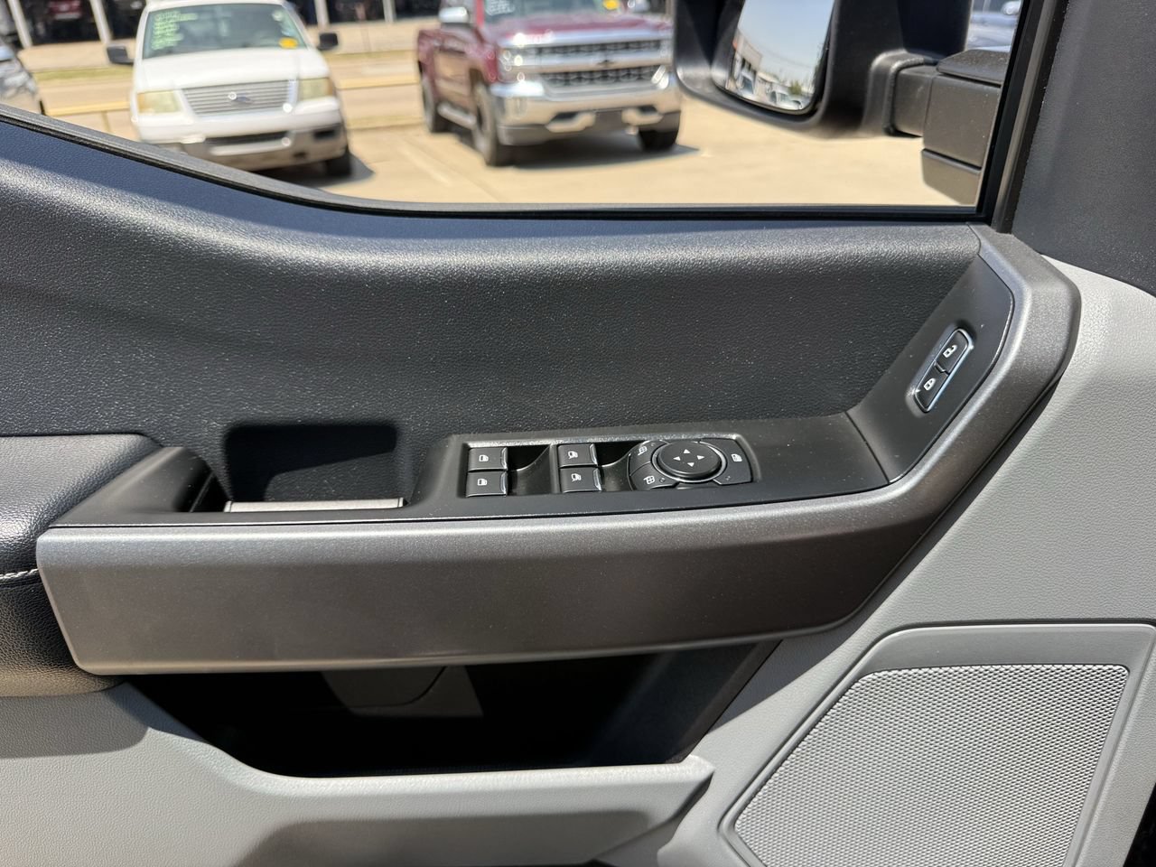 Certified 2025 Ford F250 XLT w/ Tremor Off-Road Package AWD/4WD image 22