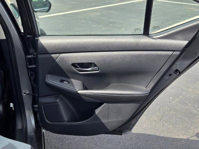 Used 2024 Nissan Sentra SV FWD image 9