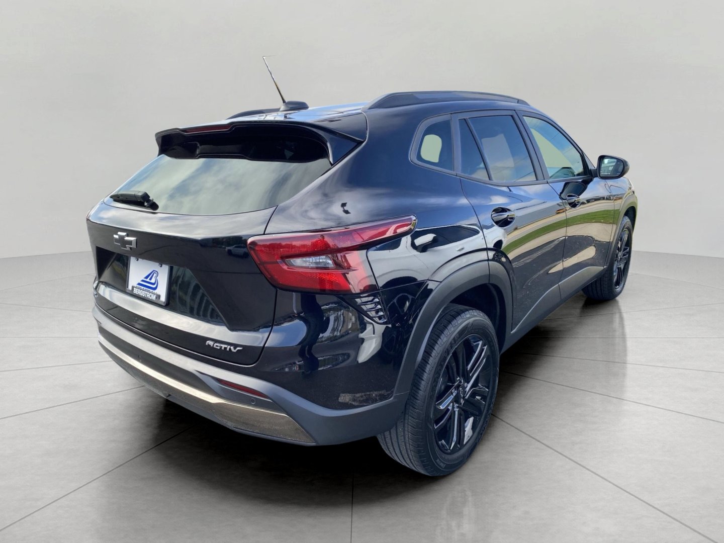 Used 2024 Chevrolet Trax ACTIV FWD image 12