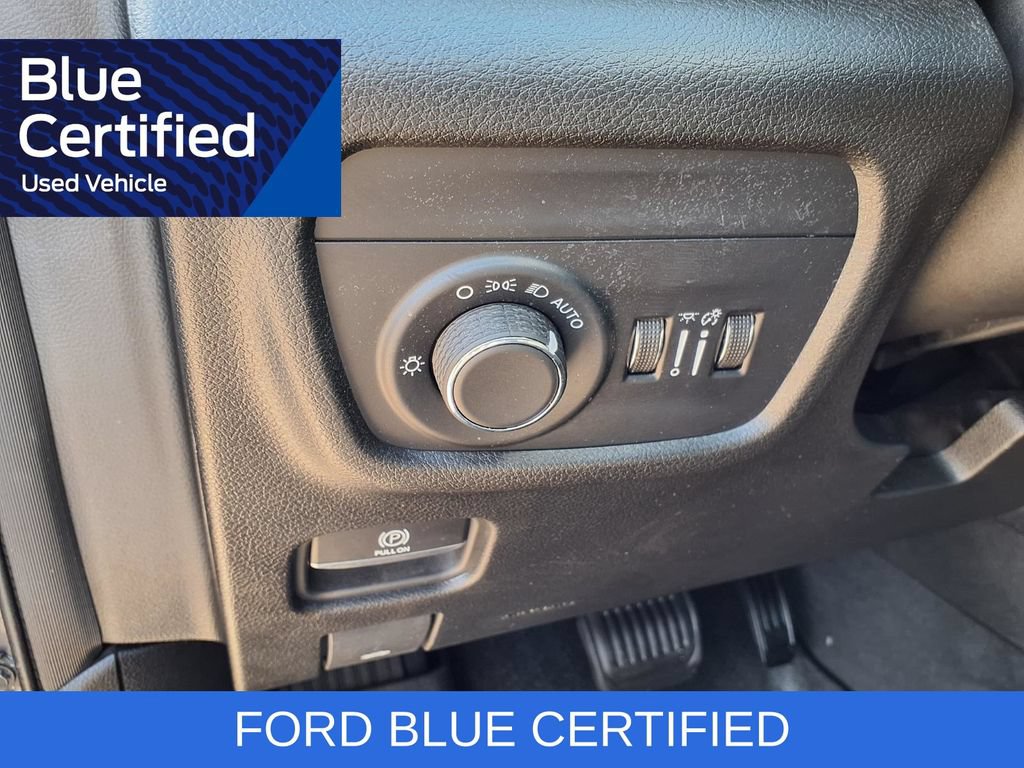 Used 2023 Jeep Grand Cherokee L Laredo RWD image 24