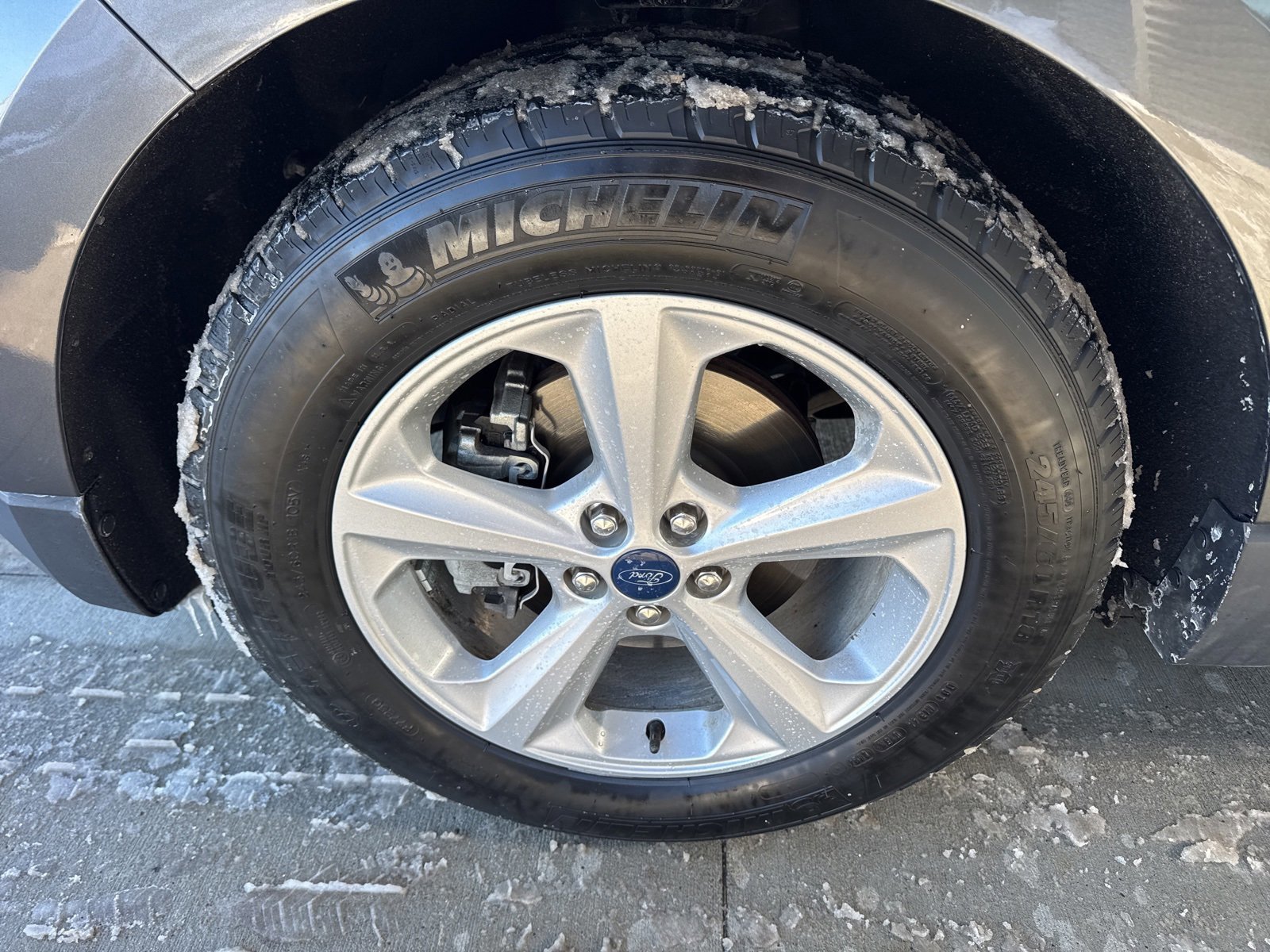 Certified 2020 Ford Edge SE image 17