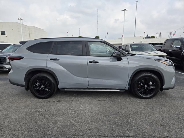 Used 2024 Toyota Highlander XLE video 2