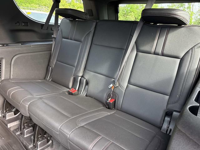 Used 2022 Chevrolet Suburban RST w/ Luxury Package image 19