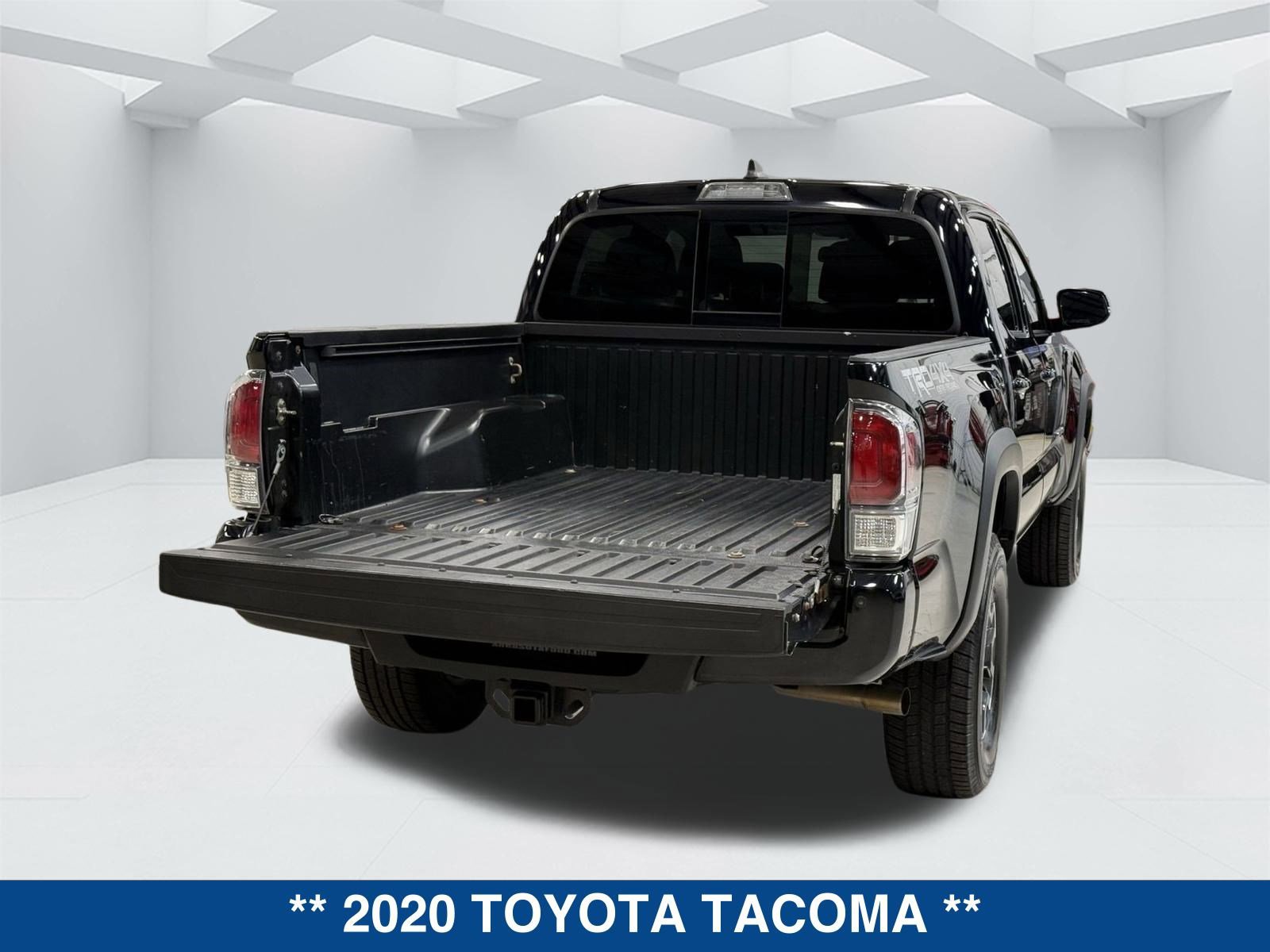 Used 2020 Toyota Tacoma TRD Off-Road image 13