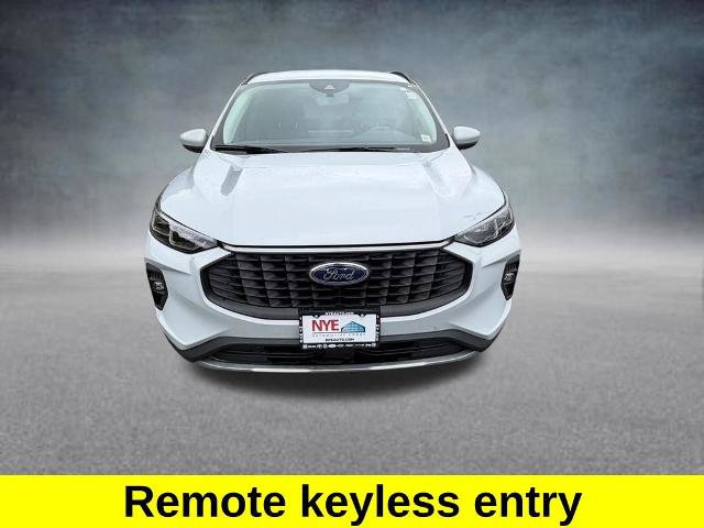 Certified 2025 Ford Escape Platinum AWD/4WD image 9