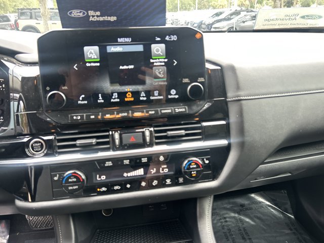 Used 2022 Nissan Pathfinder SL FWD image 25