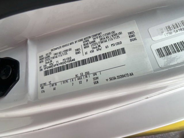 Certified 2024 Ford E-350 and Econoline 350 Super Duty w/ Driver's Safety Package image 33