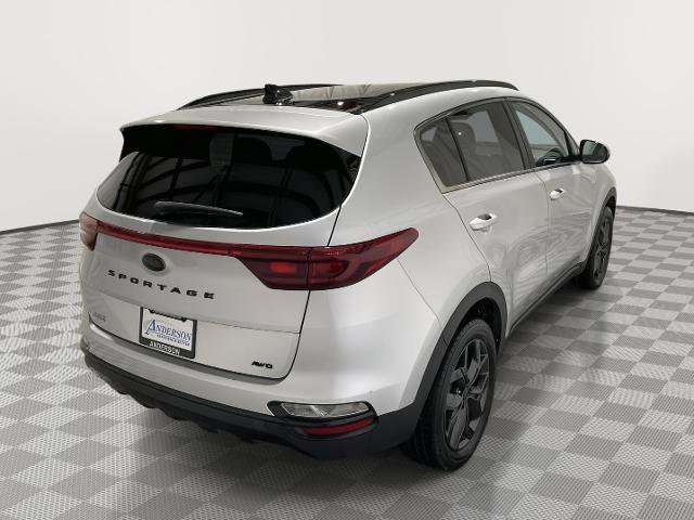 Used 2022 Kia Sportage Nightfall Edition image 6