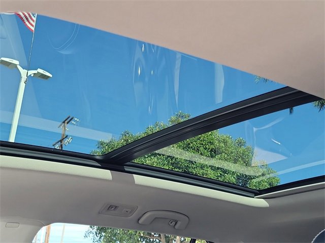 Used 2023 Volkswagen Atlas SE image 18