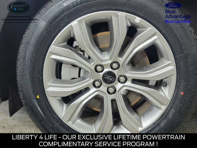 Certified 2024 Ford Edge Titanium AWD/4WD image 12