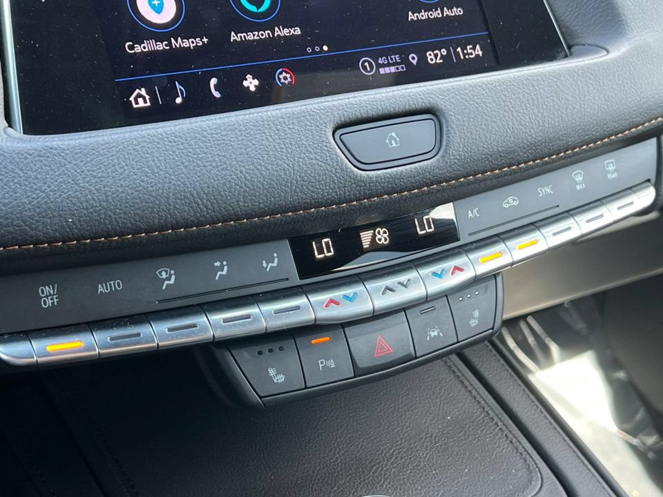 Used 2023 Cadillac XT4 Sport w/ Cold Weather Package AWD/4WD image 26
