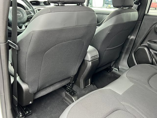 Used 2023 Jeep Renegade Altitude w/ Convenience Group I AWD/4WD image 32