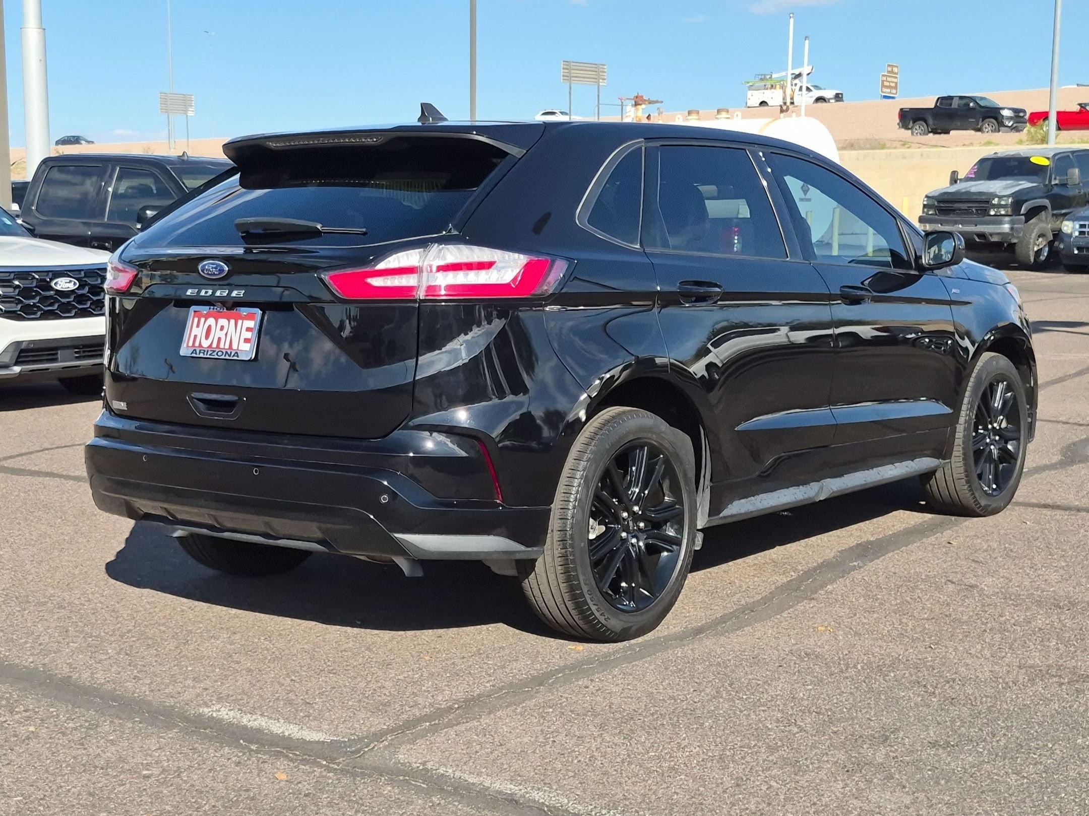Certified 2024 Ford Edge ST-Line AWD/4WD image 5