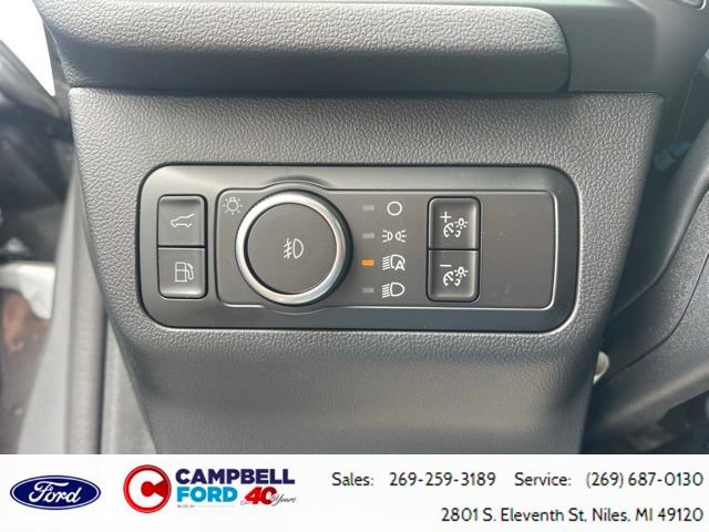 Certified 2025 Ford Escape SE FWD image 29