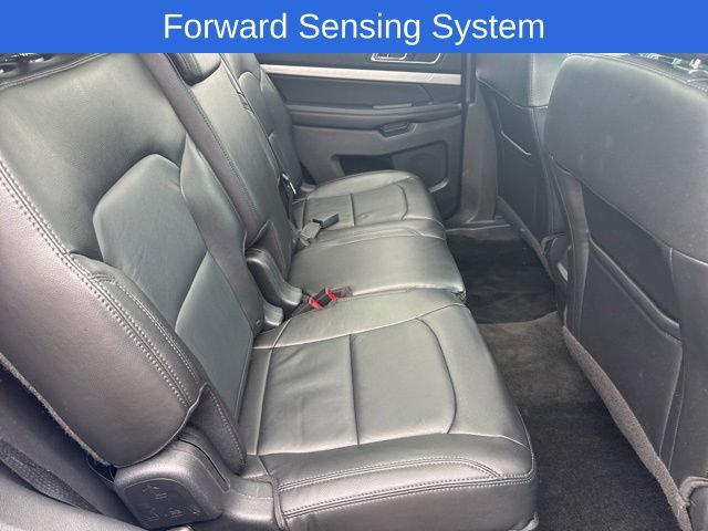 Certified 2017 Ford Explorer XLT w/ Equipment Group 202A AWD/4WD image 23