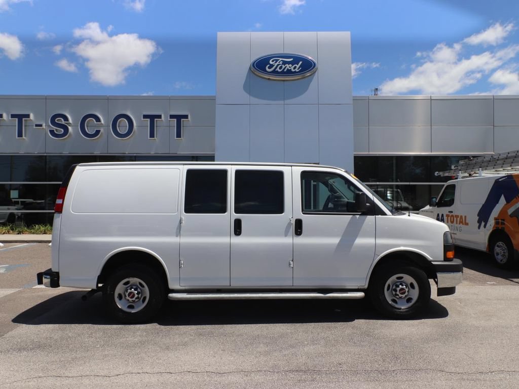 Used 2024 GMC Savana 2500 w/ Driver Convenience Package RWD image 17
