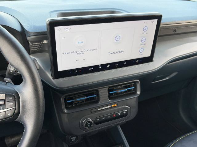 Certified 2025 Ford Maverick Lobo AWD/4WD image 20