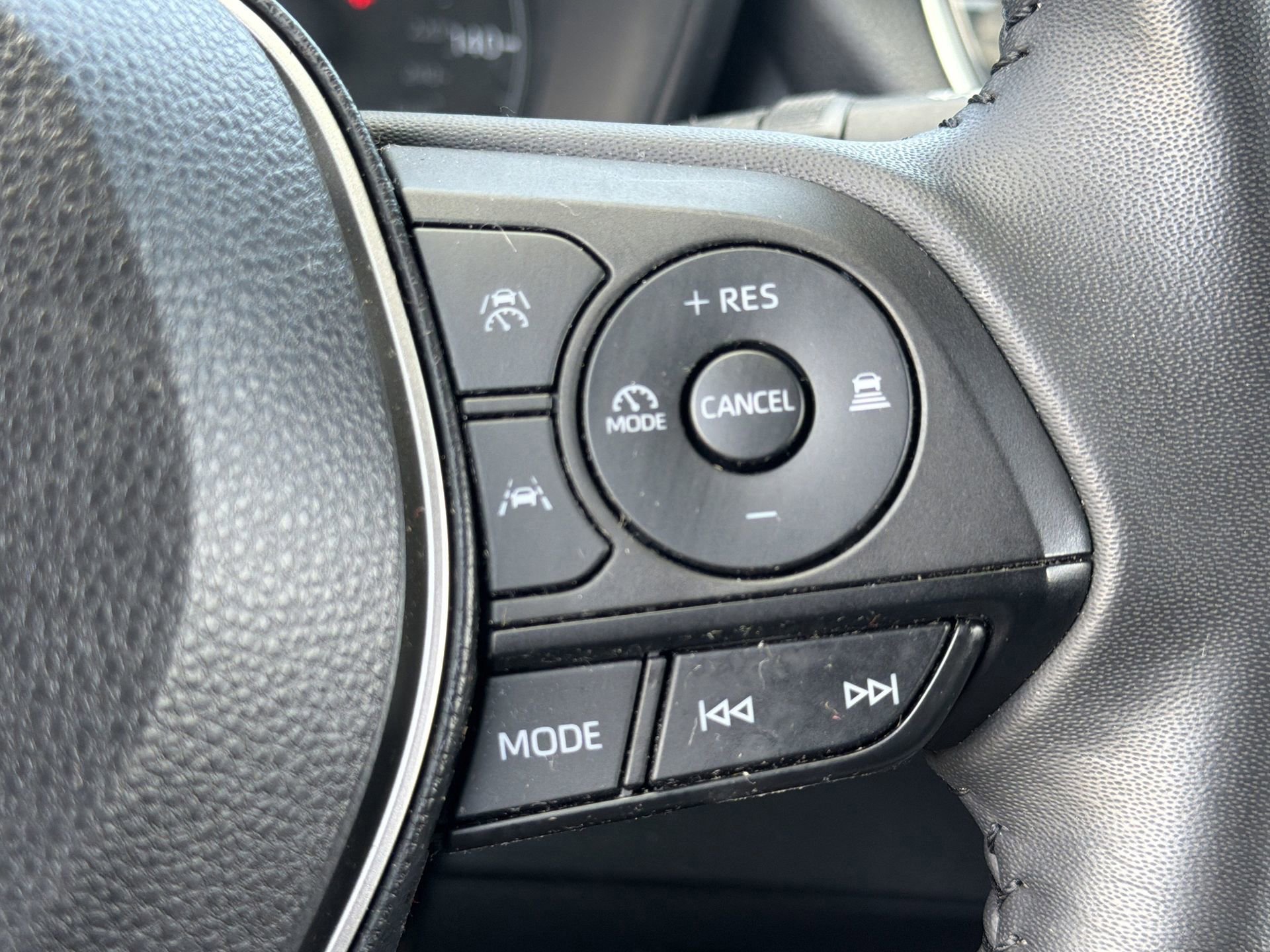 Used 2024 Toyota Corolla SE image 19