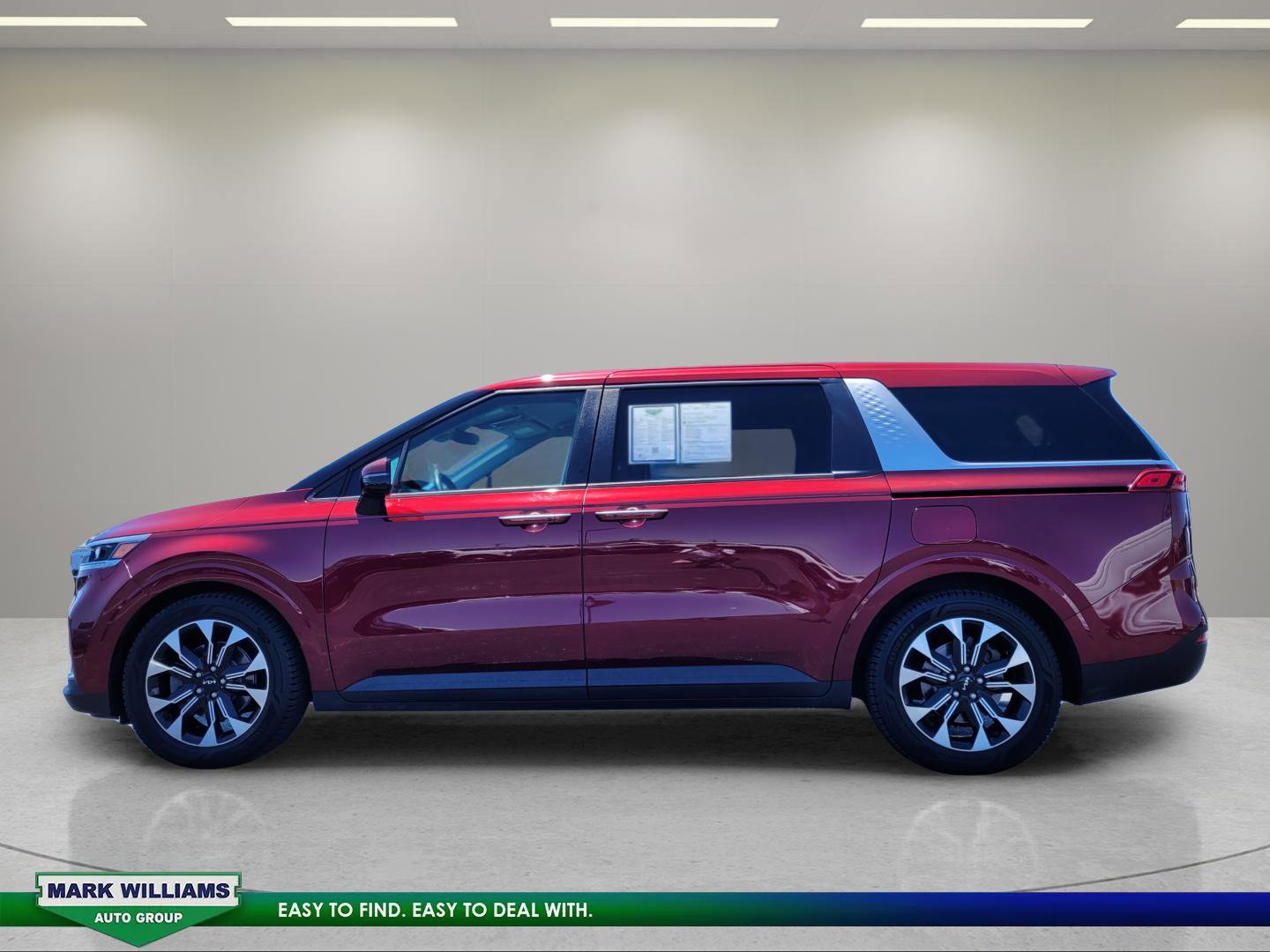 Used 2022 Kia Carnival EX FWD image 7