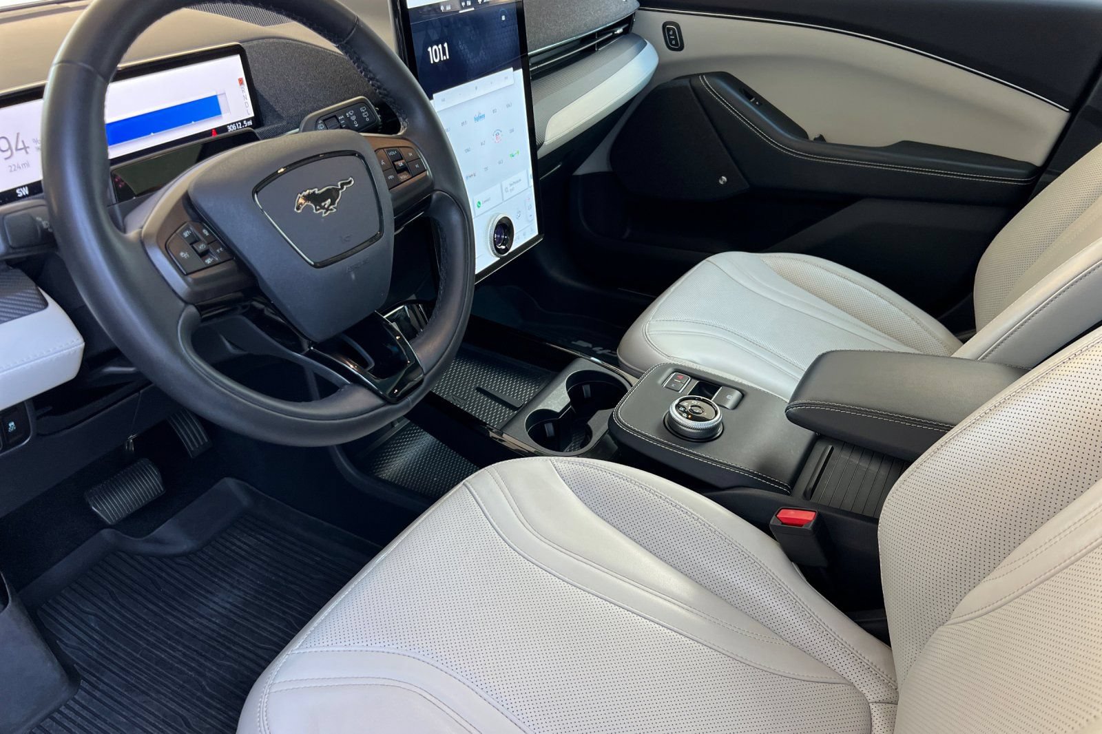 Certified 2023 Ford Mustang Mach-E Premium RWD image 12