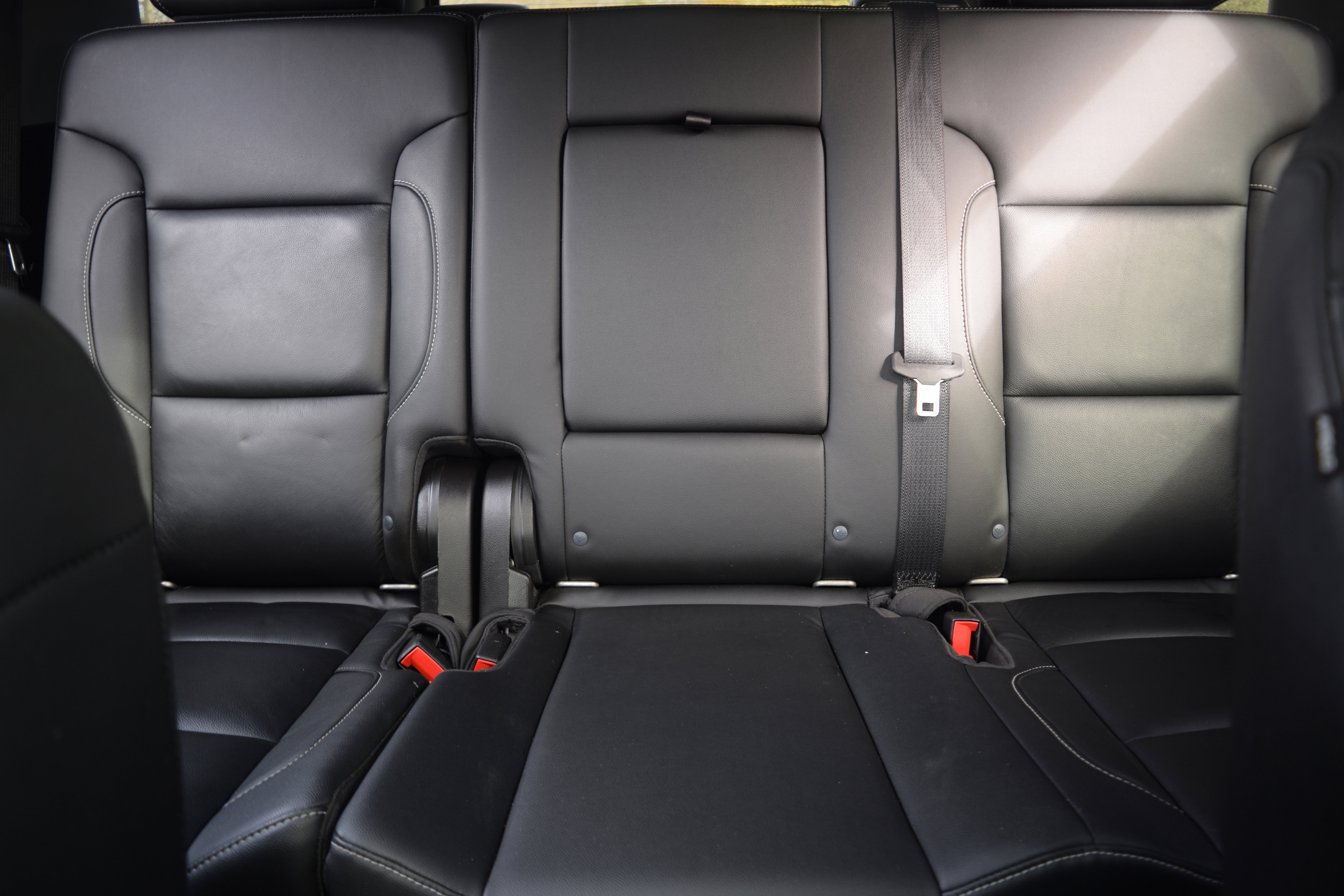 Used 2020 Chevrolet Tahoe LT w/ Luxury Package image 16