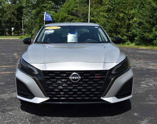 Used 2024 Nissan Altima 2.5 SR FWD image 8