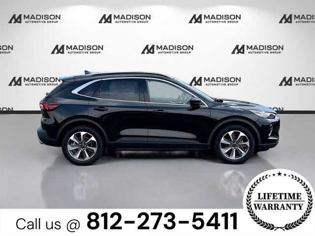 Certified 2023 Ford Escape Platinum AWD/4WD image 4