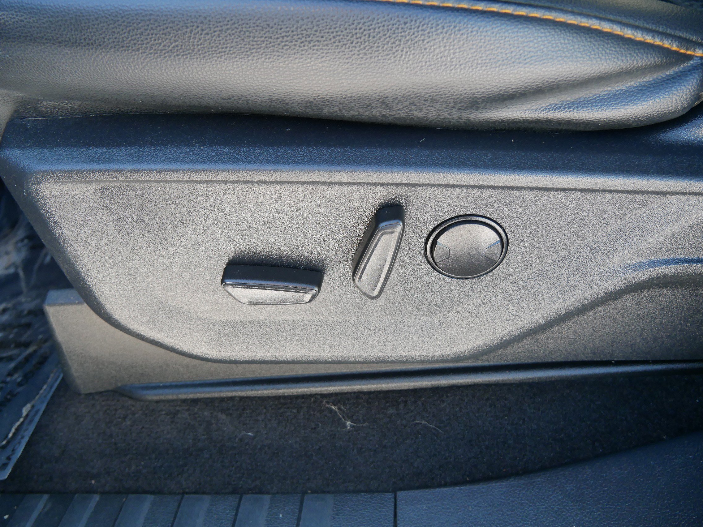 Certified 2022 Ford F150 Tremor w/ Equipment Group 401A Mid image 19