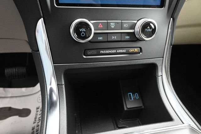 Certified 2024 Ford Edge Titanium AWD/4WD image 17