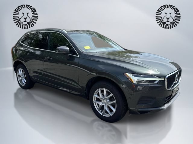Used 2018 Volvo XC60 T5 Momentum w/ Vision Package AWD/4WD image 3