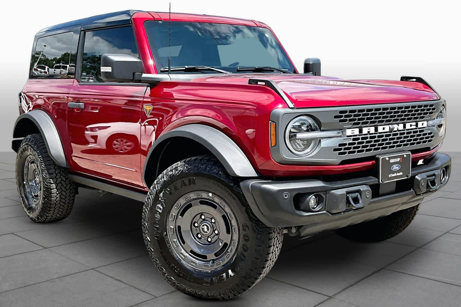 Certified 2025 Ford Bronco Badlands AWD/4WD image 3