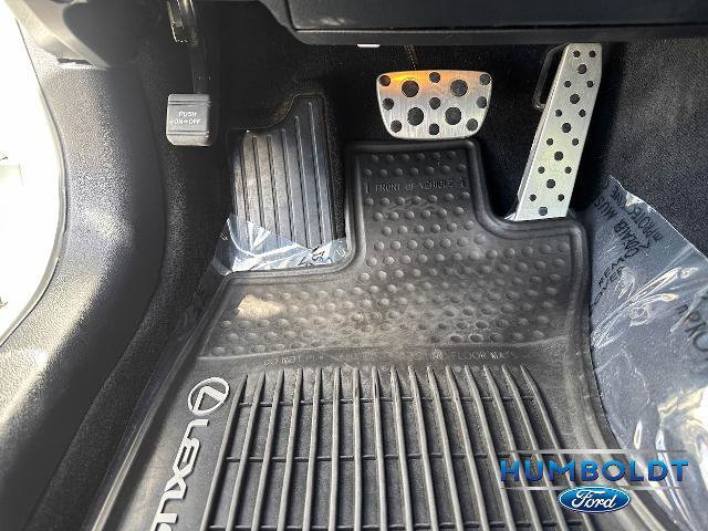 Used 2018 Lexus IS 300 AWD image 15