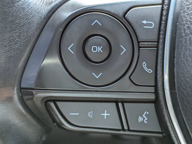 Used 2020 Toyota Camry SE FWD image 22