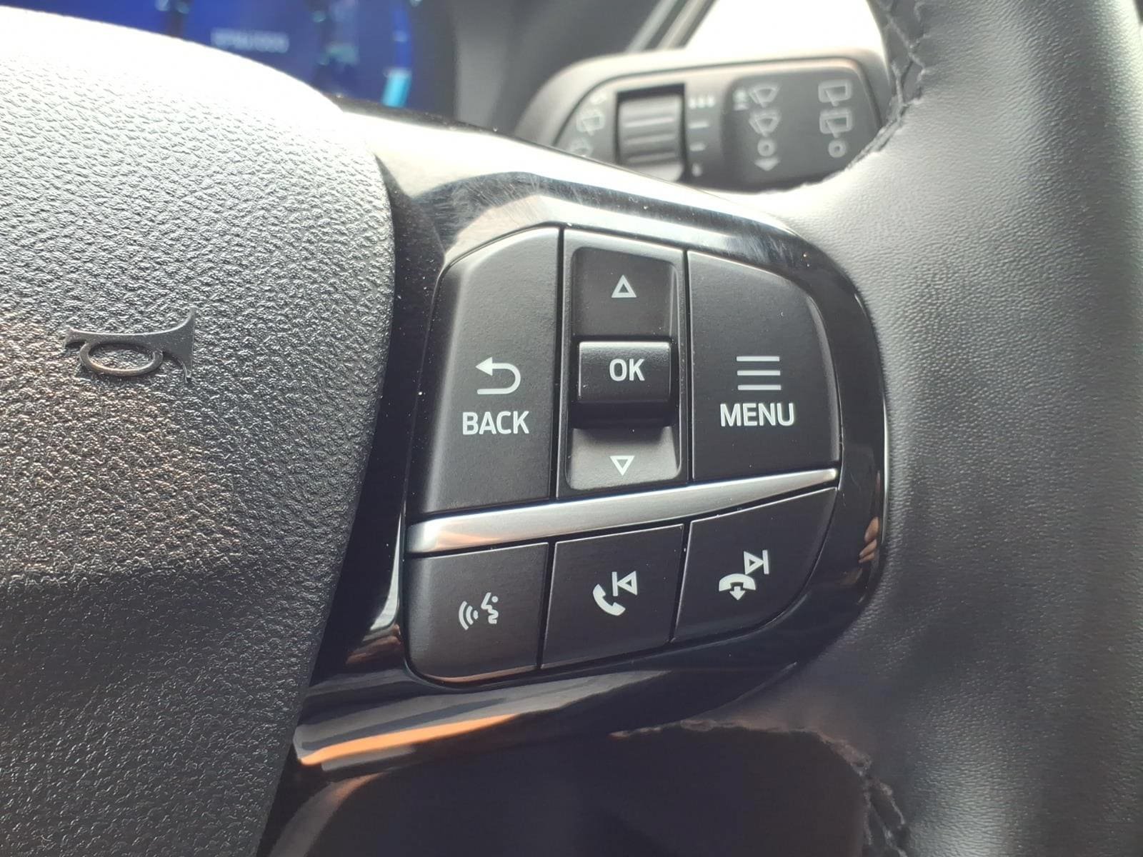 Certified 2022 Ford Escape SEL w/ Technology Package AWD/4WD image 28
